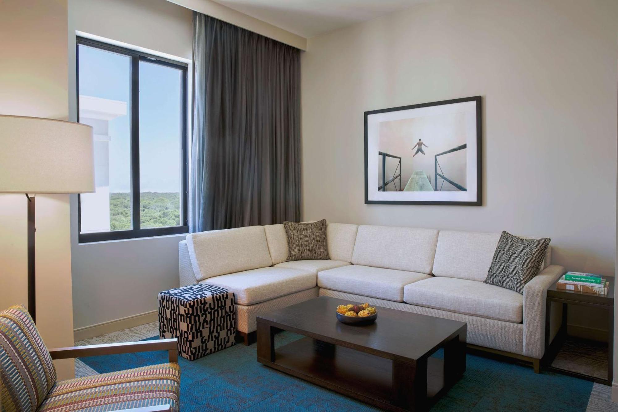 Thesis Hotel Miami Coral Gables, Curio Collection By Hilton Экстерьер фото