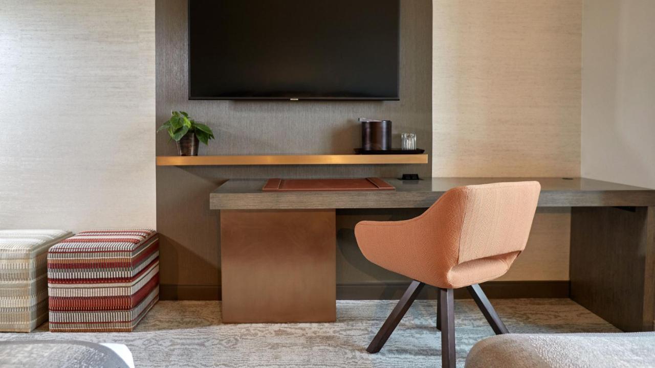 Thesis Hotel Miami Coral Gables, Curio Collection By Hilton Экстерьер фото